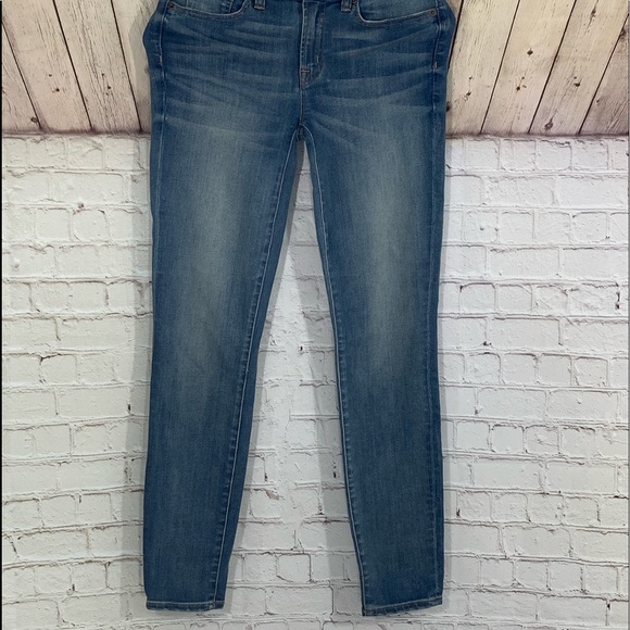 J Crew Women’s Jeans with Stretch - Picture 2 of 7